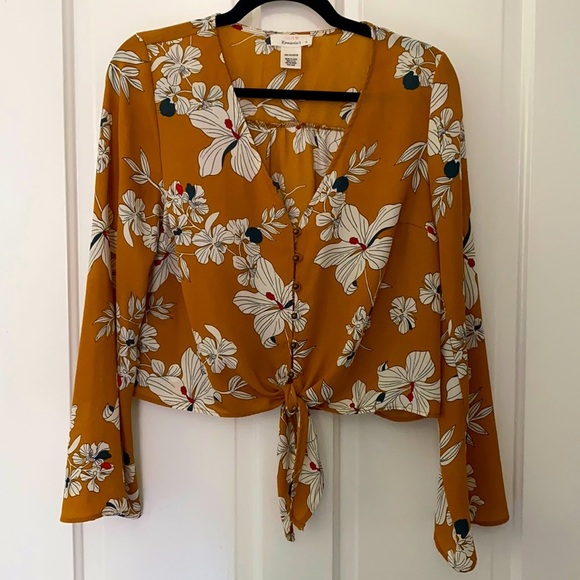 URBAN Romantics Tops - URBAN Romantics Mustard Floral Tie-Front Top